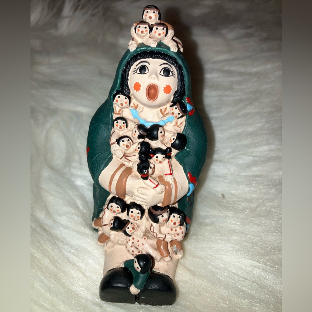 Native American Storyteller Doll Figurine 20 Children